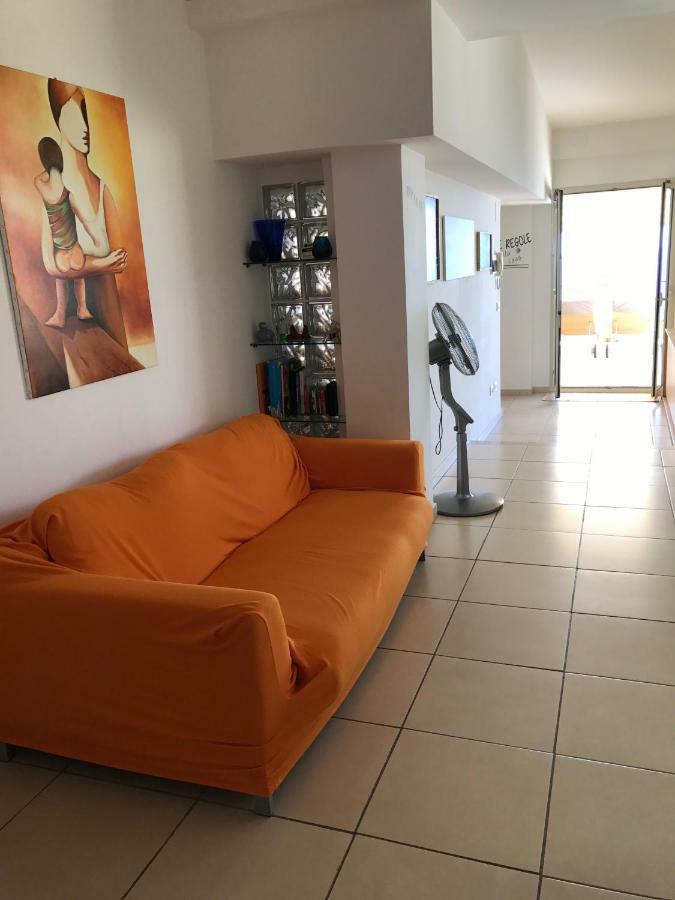 Attico Delle Pomelie Apartment Санта Тереза ди Рива Екстериор снимка