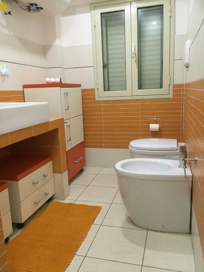 Attico Delle Pomelie Apartment Санта Тереза ди Рива Екстериор снимка